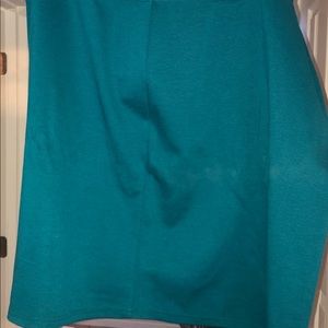 Stretch pencil skirt